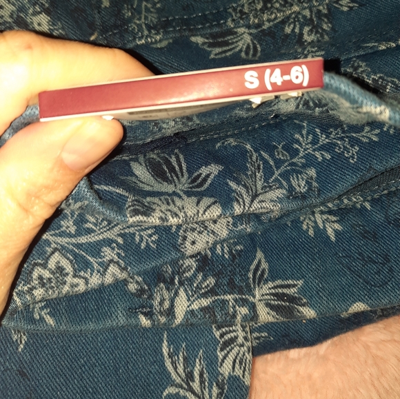 Women’s Time and Tru Denim Jeggings - NWT - Picture 3 of 7